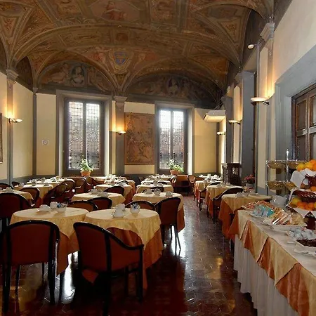 Paris Szálloda 3*