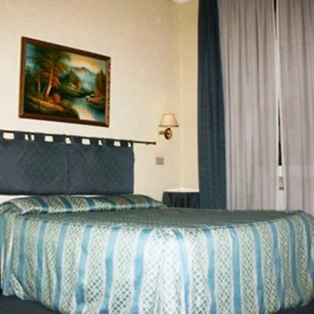 Szálloda Paris 3*