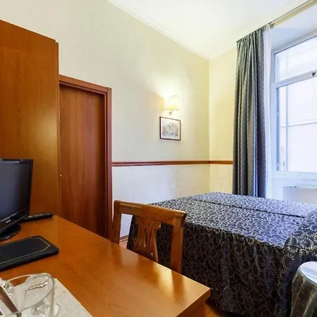 Paris Szálloda 3*