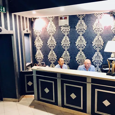 فندق Paris روما