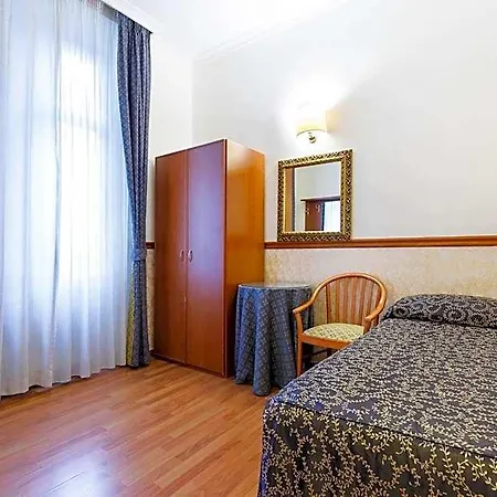 Paris 3*