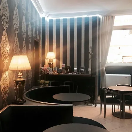 Paris Hotel 3*