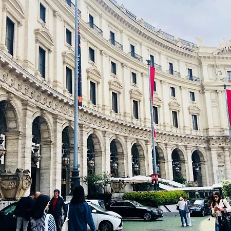 Hotell Paris 3*