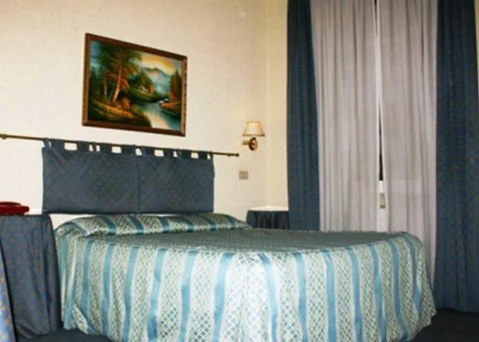 Hotel Paris 3*