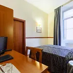 Paris Hotell 3*