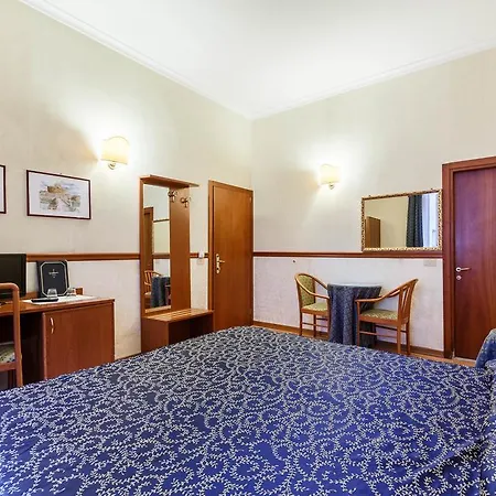Paris Hotel Rome