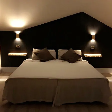 Paris Hotel Rome